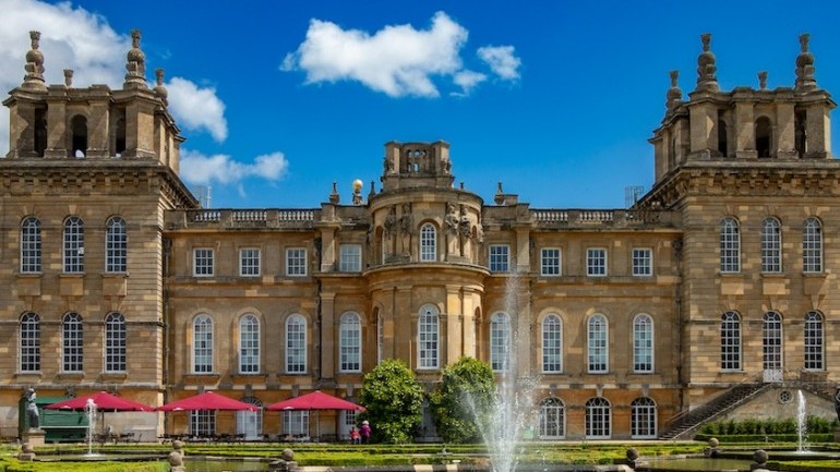 Country Houses in Oxfordshire